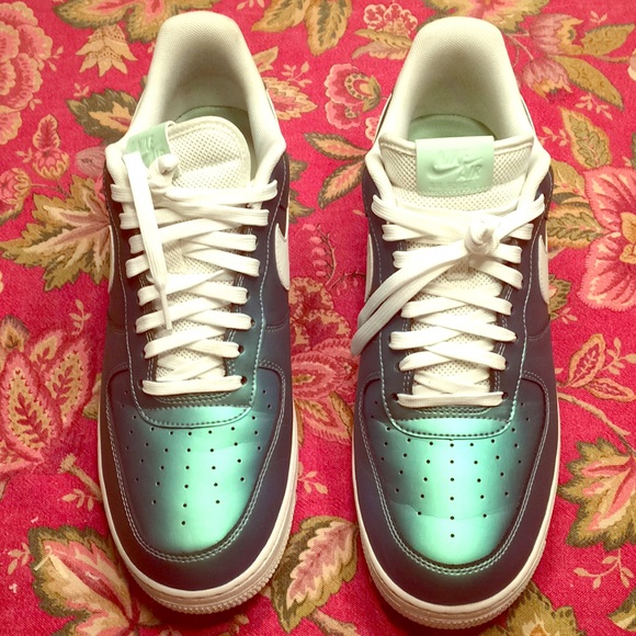 nike air force 1 lv8 mint